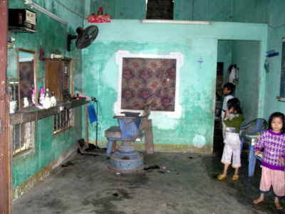 ein ganz normaler Friseur-Salon